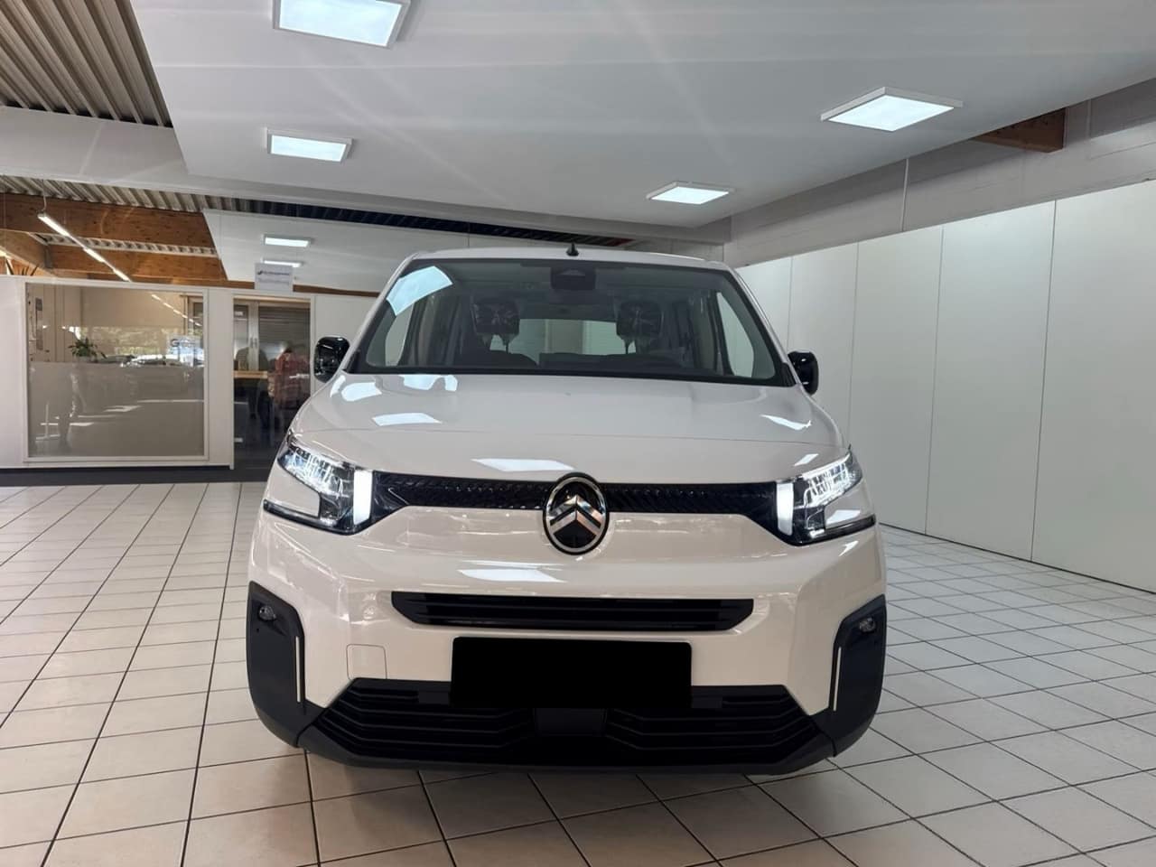 Citroen Berlingo L2H1 · 1.5 102KM
